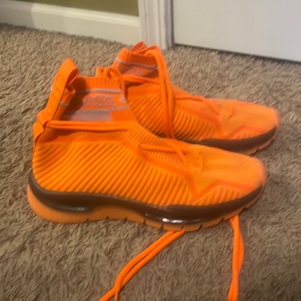 SIA Collective .. worn once ..